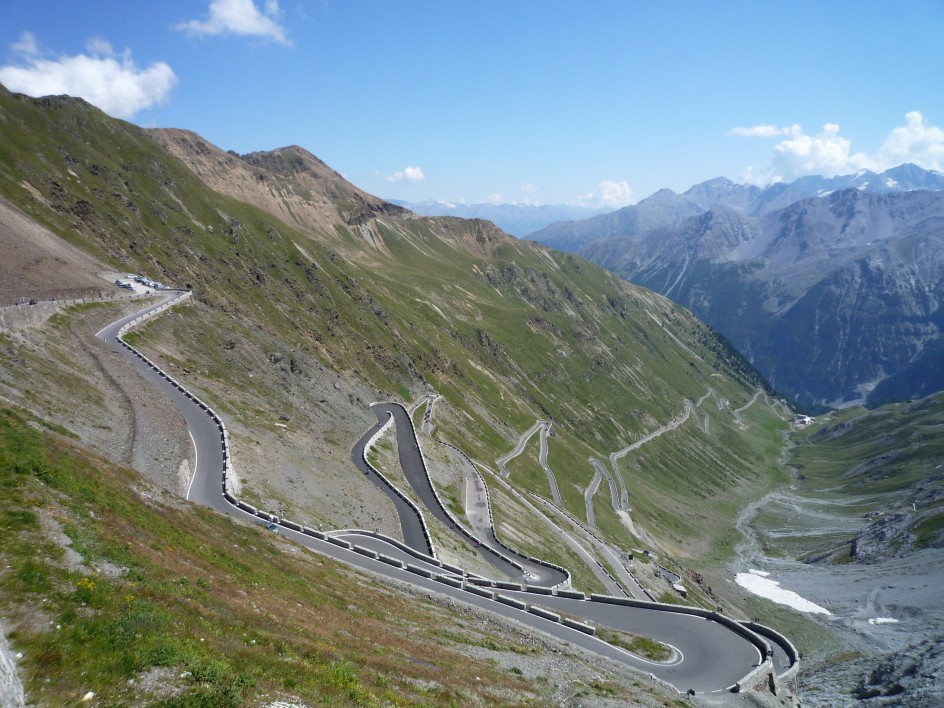 Anstieg Stilfser Joch.jpg